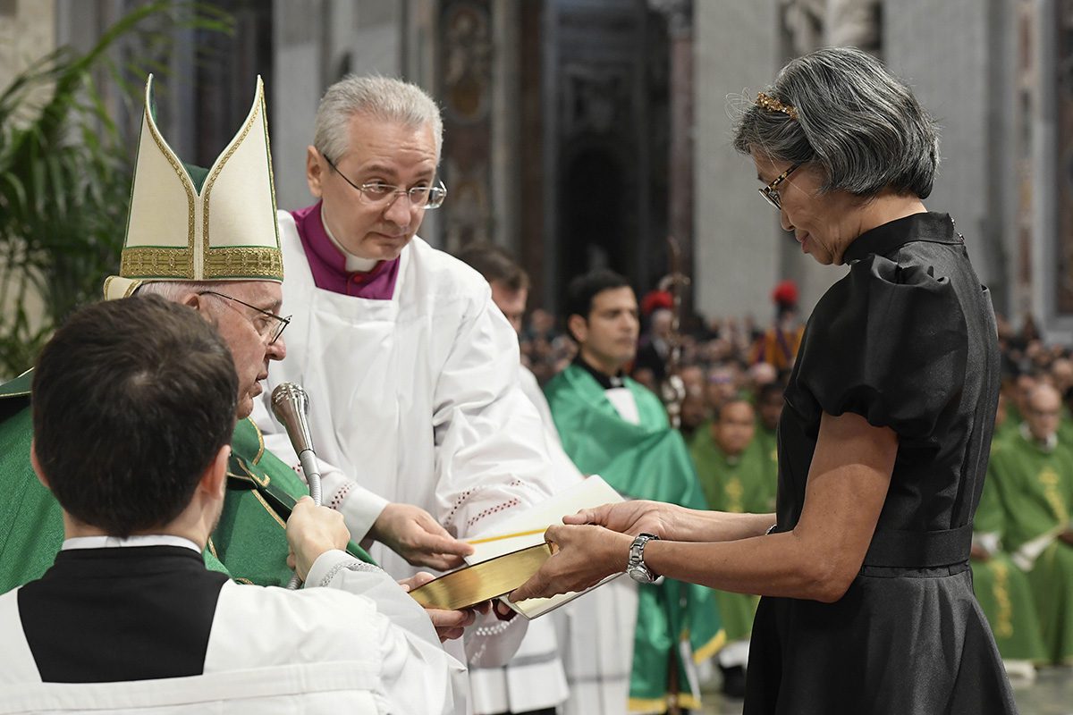 Religious leaders must inspire humanity to renounce violence, pope says -  The Central Minnesota Catholic