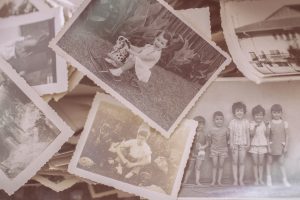 old back and white photographs of people