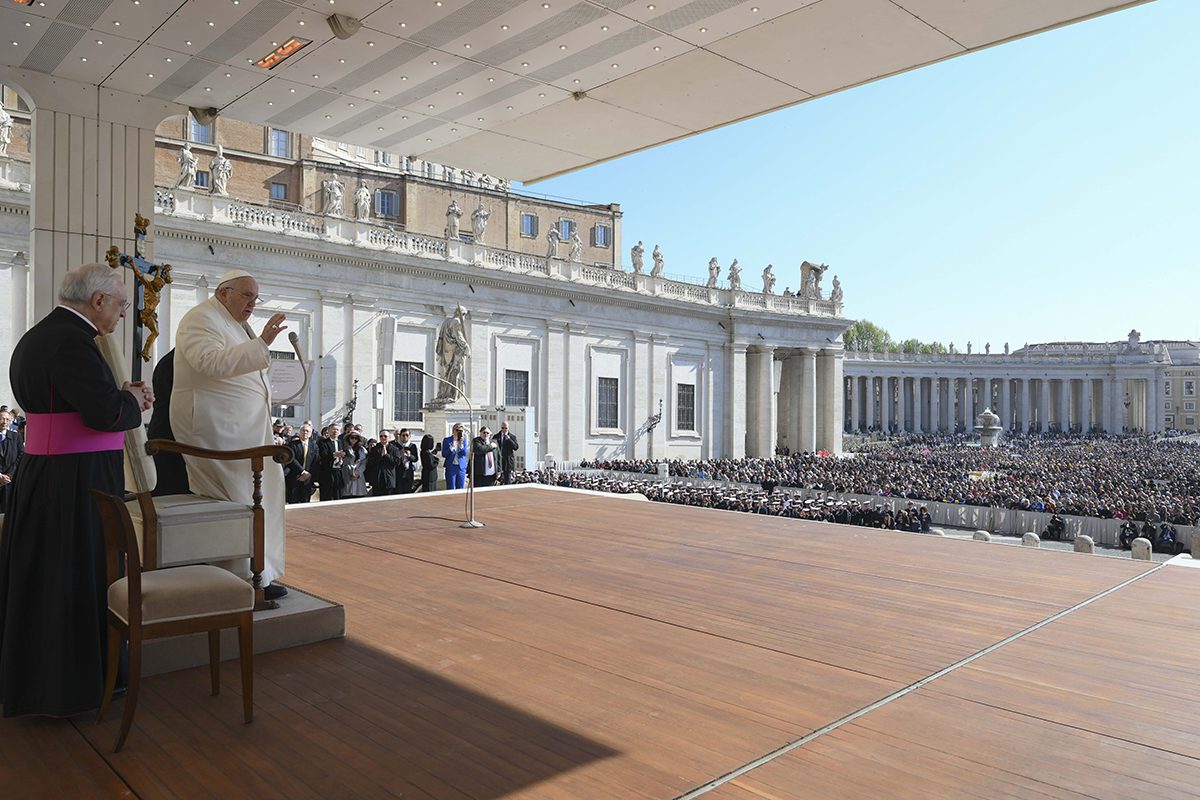 Pope Francis: “Never tire of bearing witness to the Gospel, even in ...